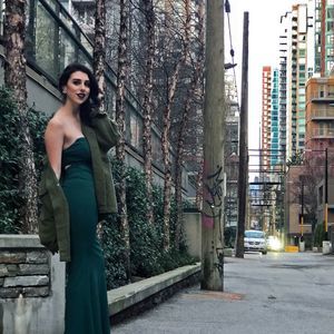 Meet your Posher, Hannah